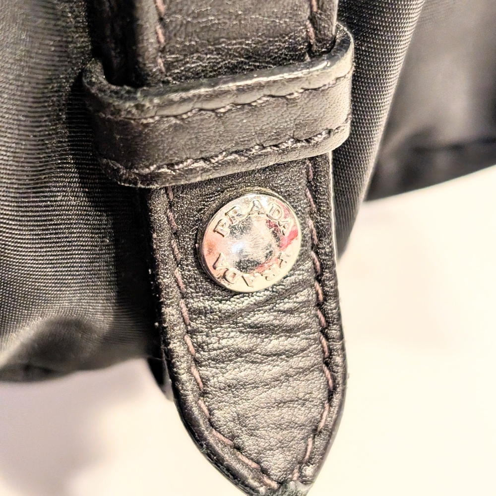 Prada Vintage Y2K Nylon Bag - Picture 7 of 9
